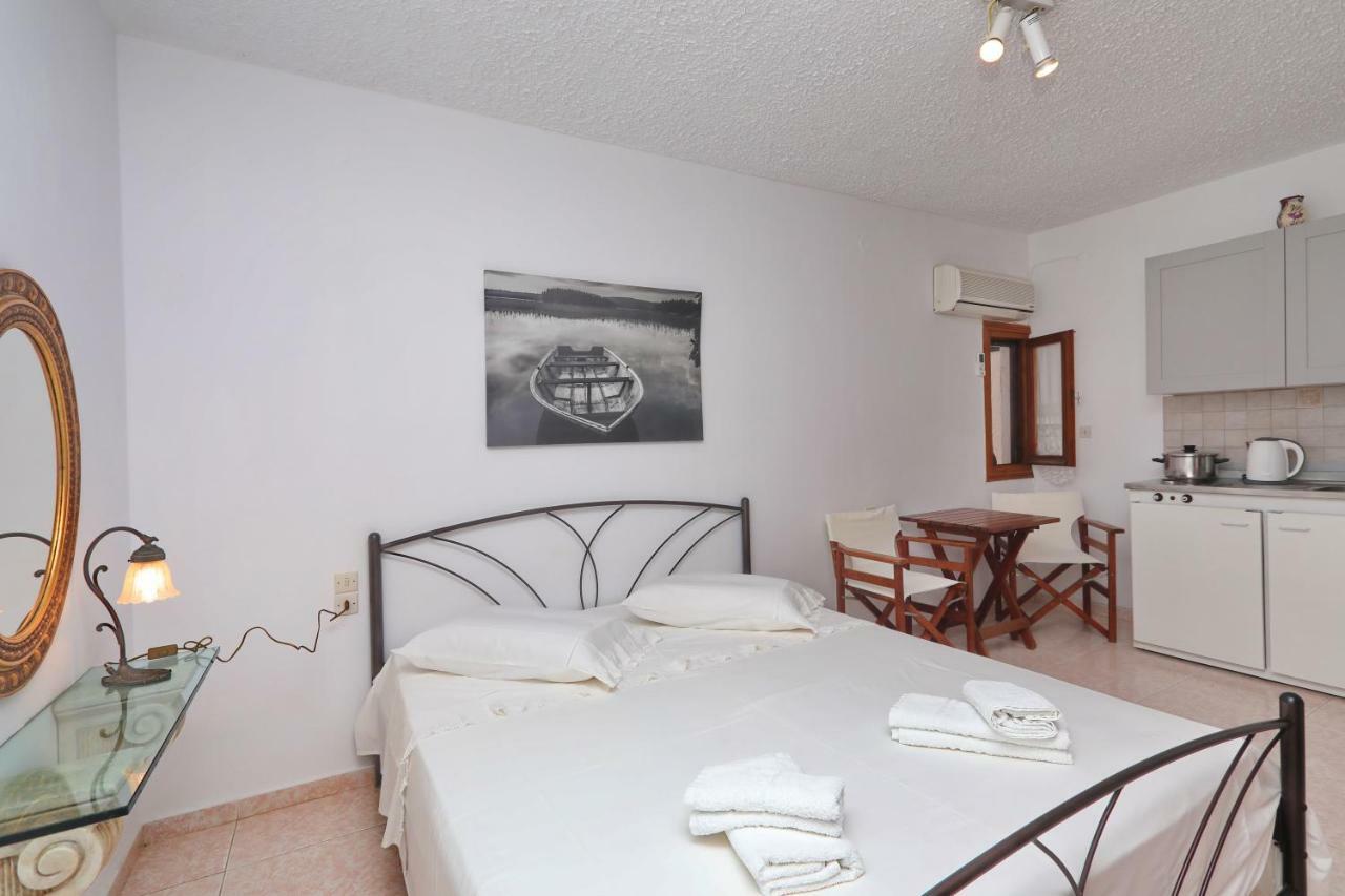 Marlitsis Apartments & Studios Skopelos Town Bagian luar foto