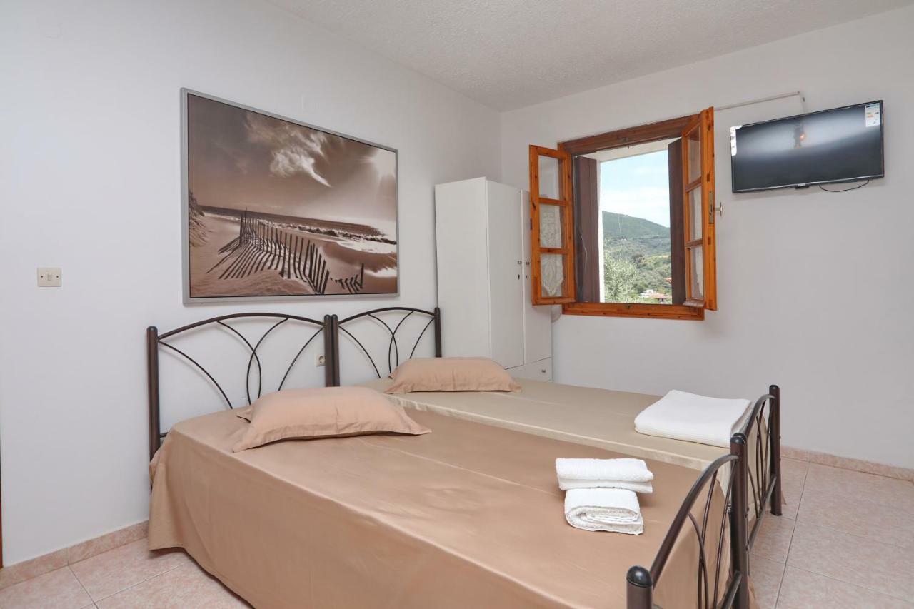 Marlitsis Apartments & Studios Skopelos Town Bagian luar foto