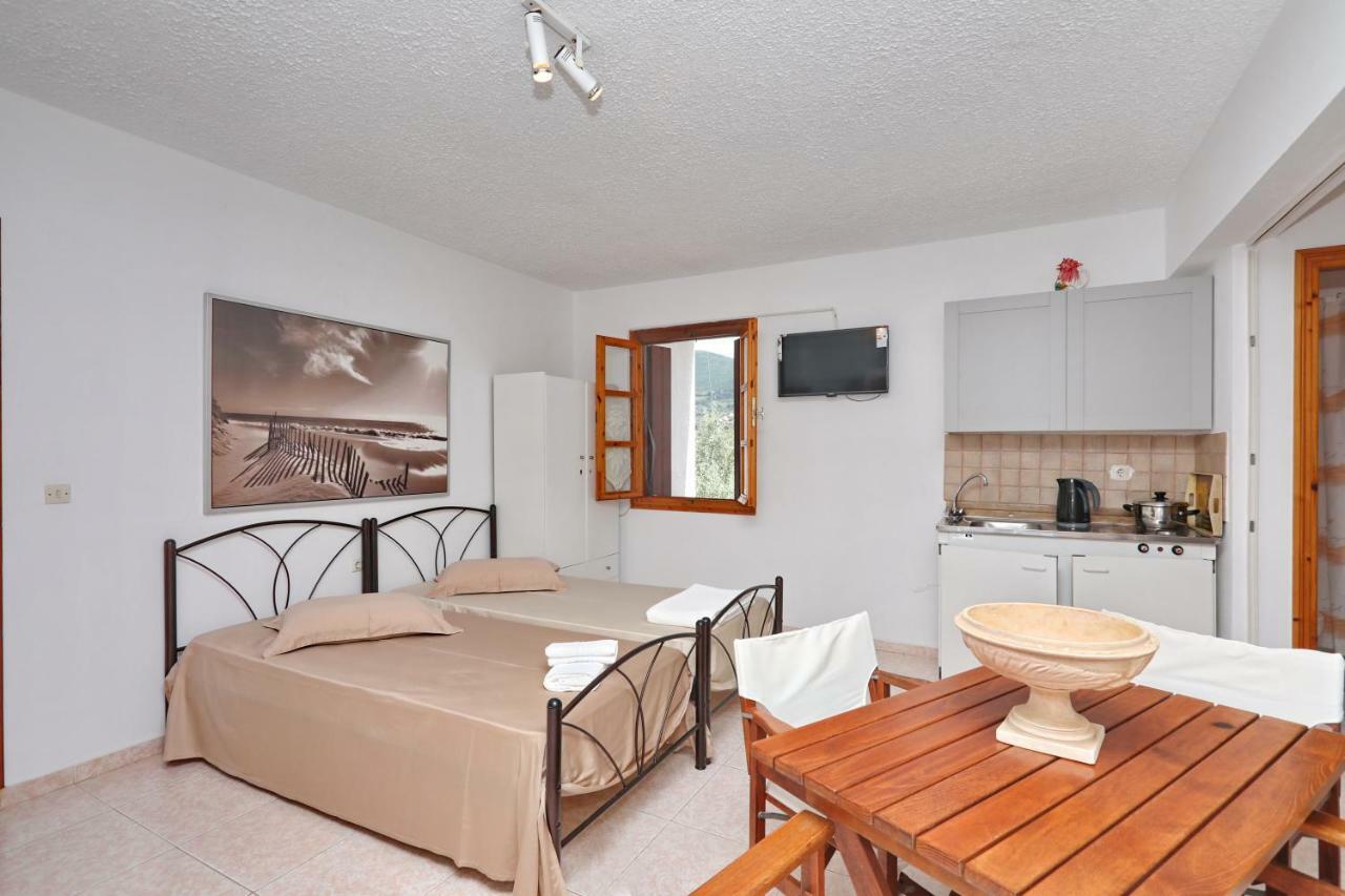 Marlitsis Apartments & Studios Skopelos Town Bagian luar foto