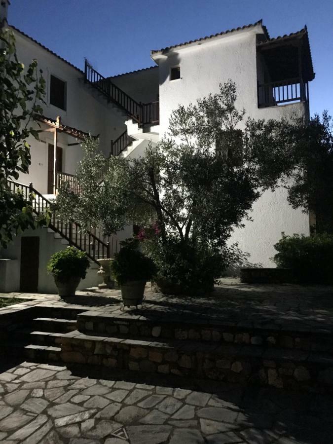 Marlitsis Apartments & Studios Skopelos Town Bagian luar foto
